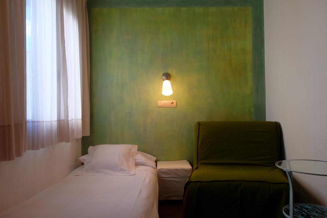Hotel Carmen Roses Kültér fotó