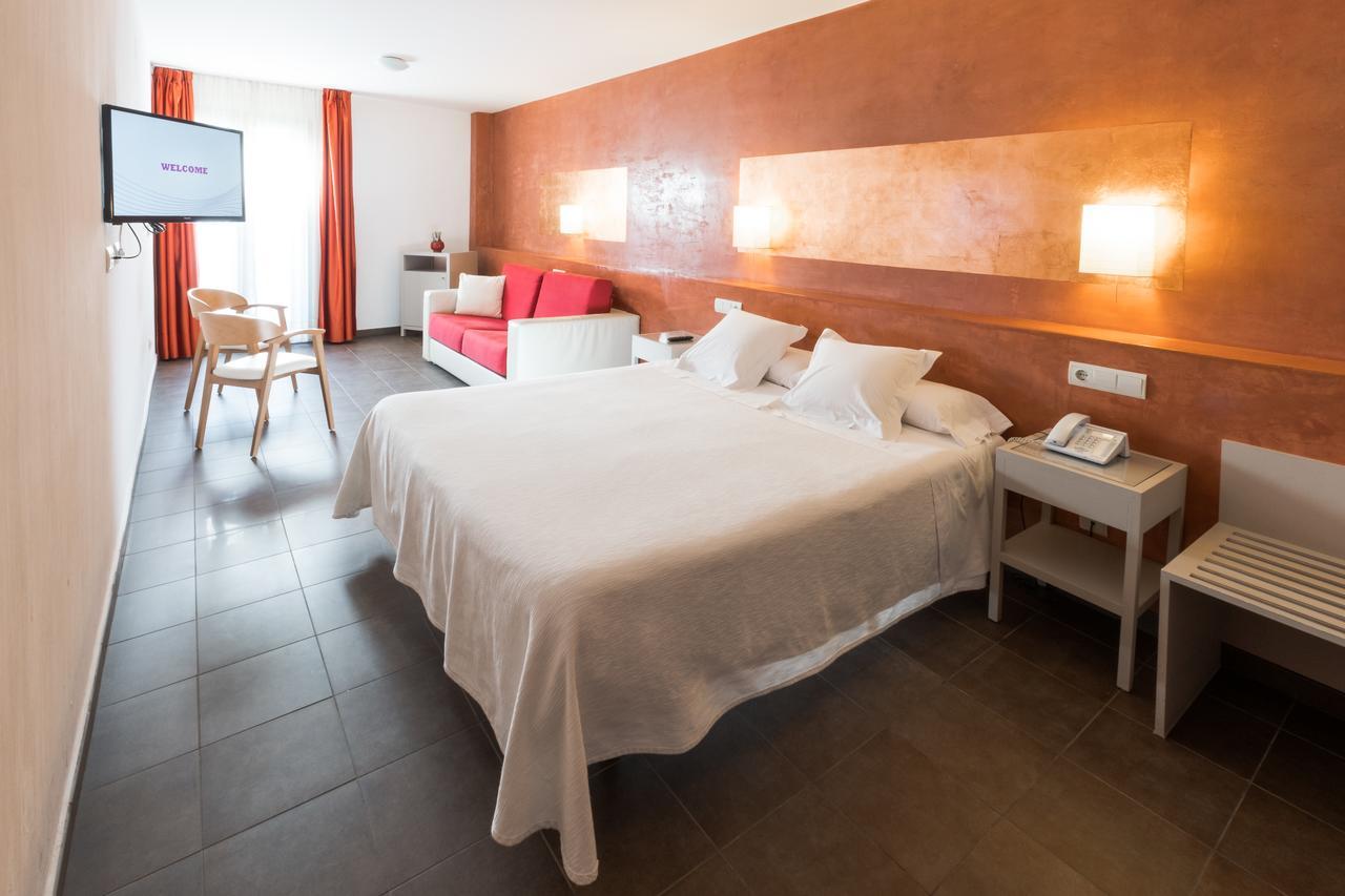 Hotel Carmen Roses Kültér fotó