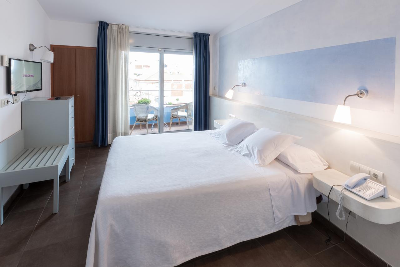 Hotel Carmen Roses Kültér fotó