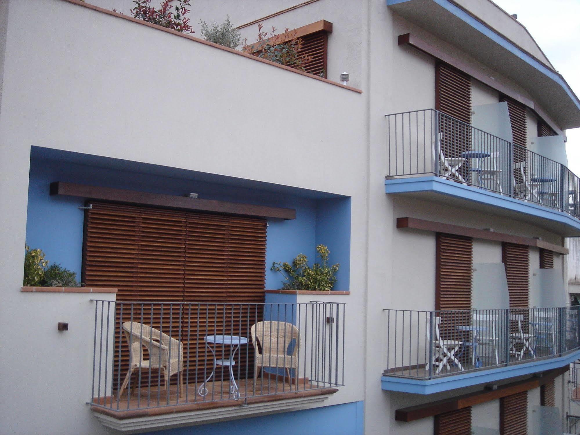 Hotel Carmen Roses Kültér fotó